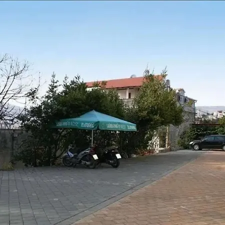 With Parking Space Okrug Gornji, Ciovo - 25259 *