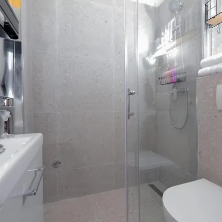 Apartamento With Parking Space Okrug Gornji, Ciovo - 25259 Trogir